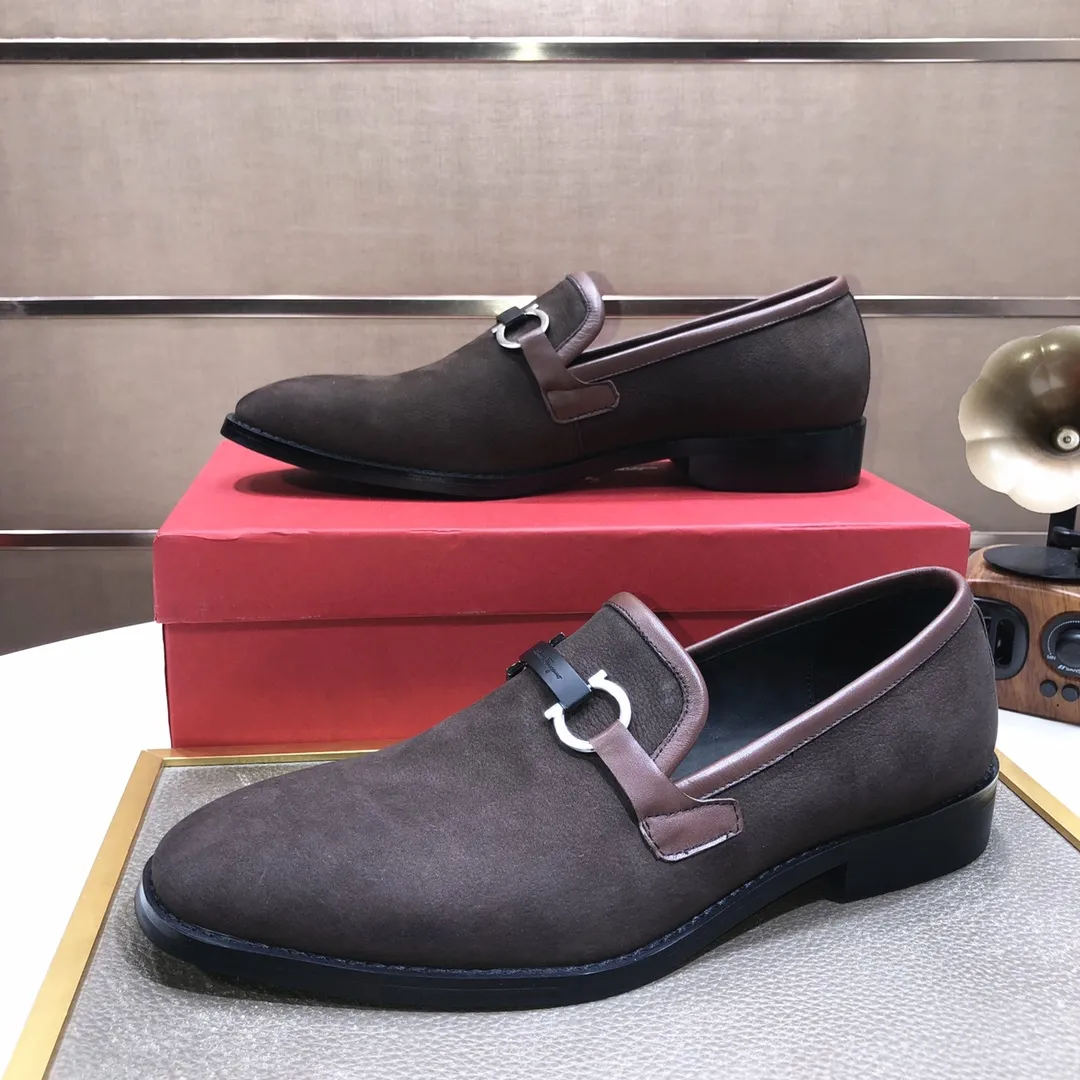 Men's shoes 💰540💰[Ferragamo/Ferragamo] (high-end Niuli) New 🍀 Ferragamo* - top version Ferragamo's classic formal leather shoes! Made of imported original cowhide, the inner top layer is comfortable cowhide lining! Original wear-resistant rubber outsole! High quality products! Code number 38-44!
